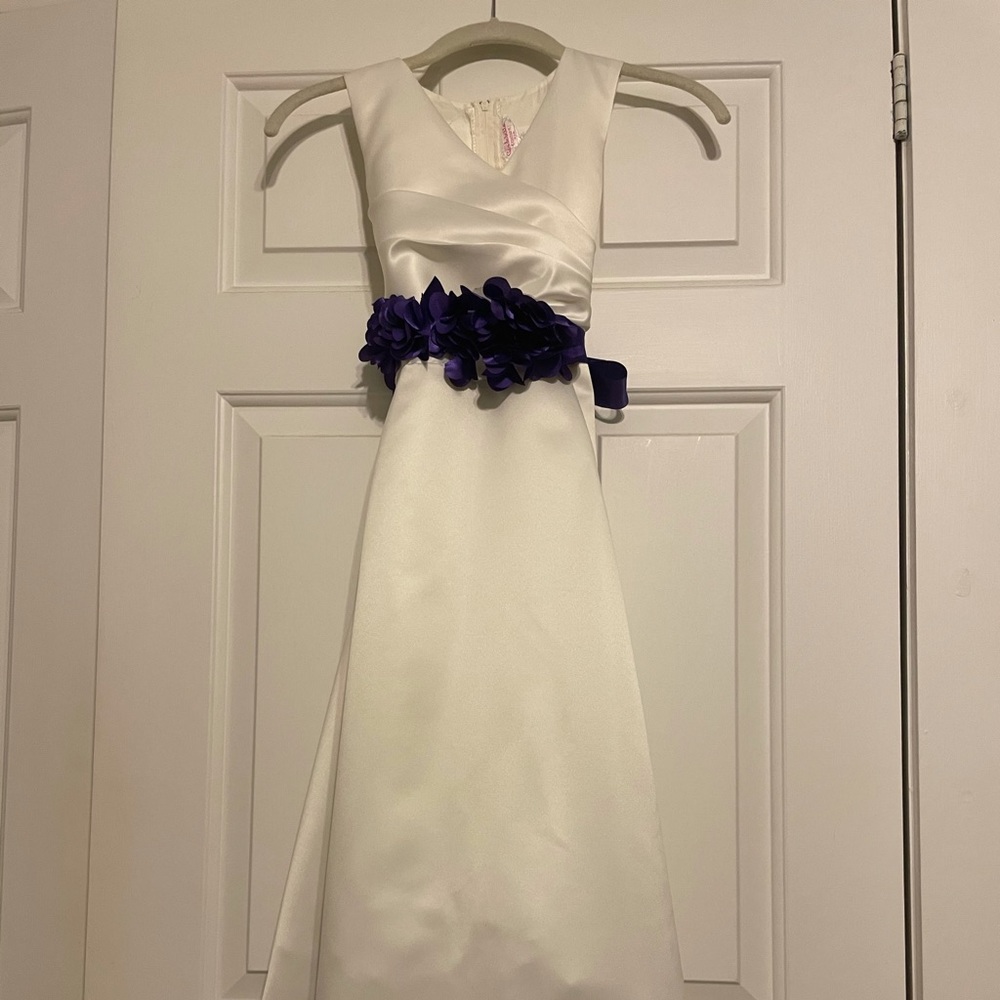 Girls Formal Dress, Cinderella Brand, Size 10, Ivory w/purple flower sash